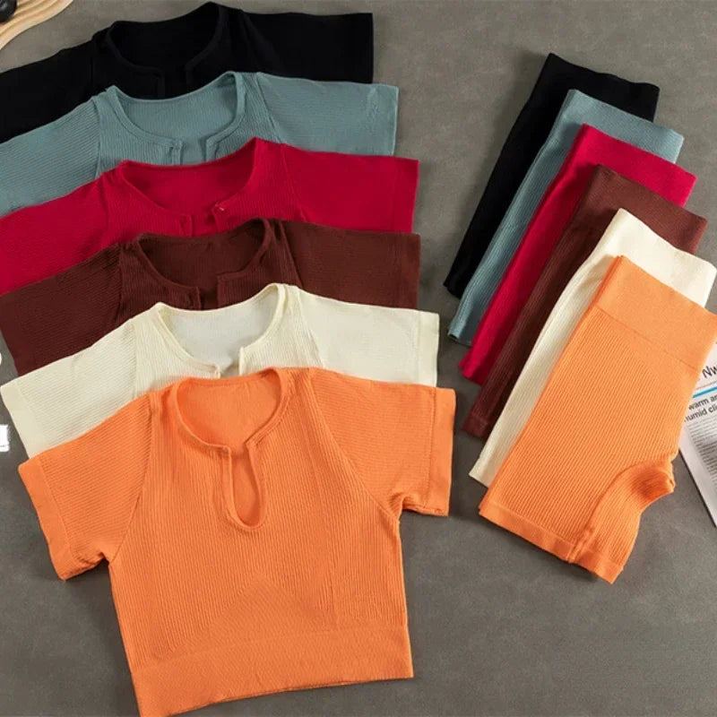 Guangdong Seamless Triangle Set Women Underwear Two Sets